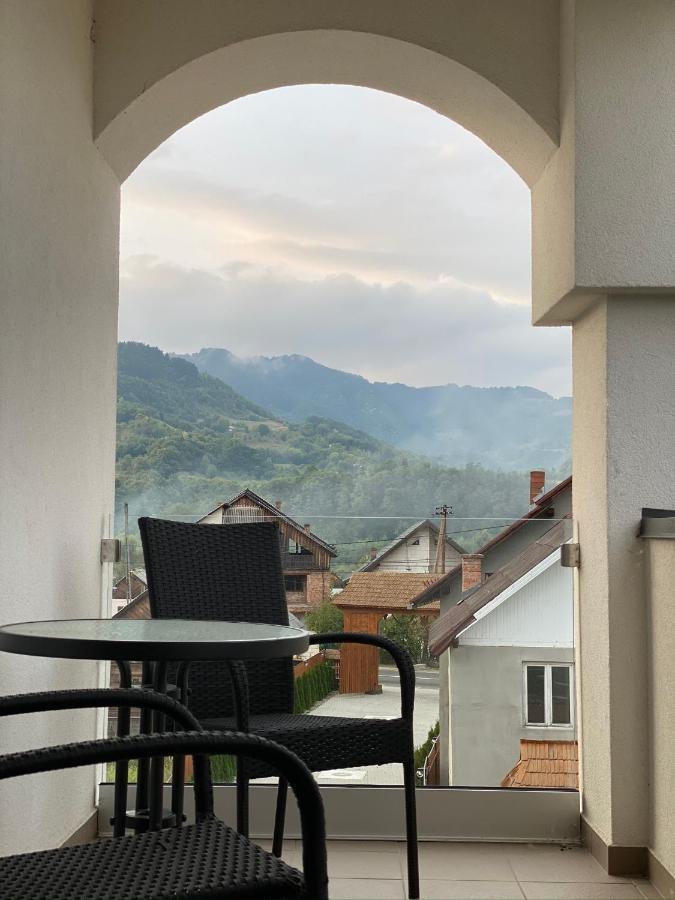 Pensiunea Maramures Guesthouse Вишово-Нижнє Екстер'єр фото