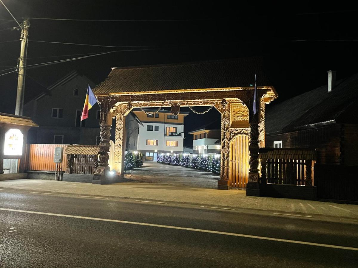 Pensiunea Maramures Guesthouse Вишово-Нижнє Екстер'єр фото