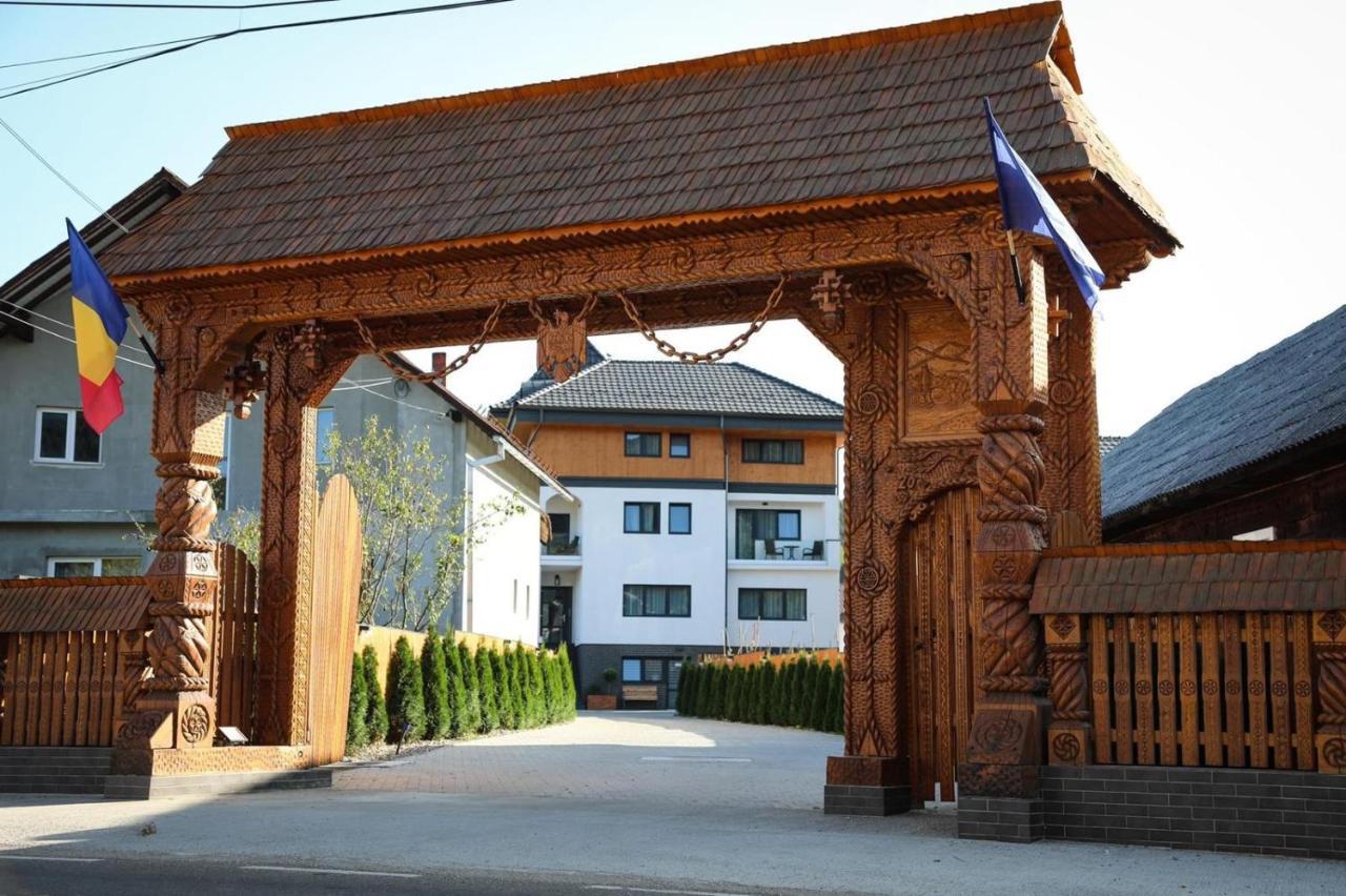 Pensiunea Maramures Guesthouse Вишово-Нижнє Екстер'єр фото